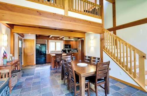 Deer Isle Cottage | Waterfront Deer Isle Retreat w/Fire Pit!
