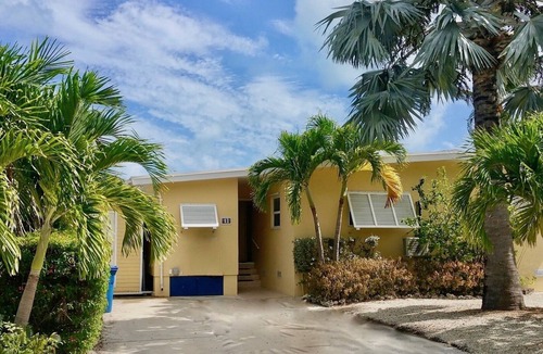 Marathon House | Waterfront, dock, easy ocean access, heated pool, walk to beach! Great location!