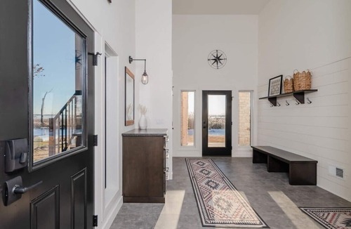 Larsen House | Waterfront, Dock, Sleeps 8, EV Charger