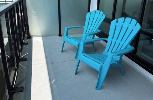 Downtown Halifax Apartment | Waterfront downtown 1 Bedroom with 6 appliances