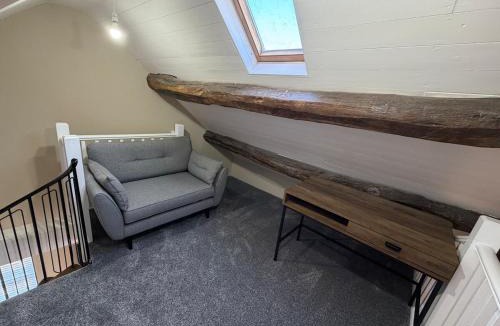 Whitehaven Apartment | Waterfront Duplex Right on the Harbour 1BR