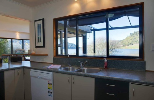 Lake Okareka House | Waterfront Escape | Lake Okareka Waterfront Living