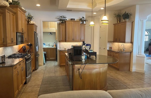 Broadwater House | Waterfront Executive home close to beaches and downtown St. Petersburg