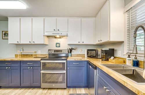 Weeki Wachee Gardens House | Waterfront Florida Abode w/Deck, Grill & Fire Pit