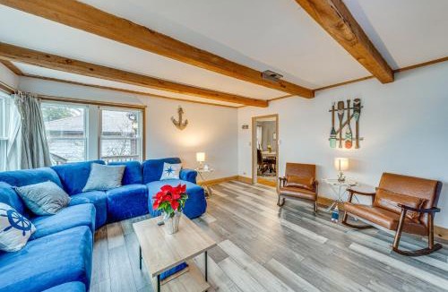 Fox Lake House | Waterfront Fox Lake Vacation Rental w/Fire Pit!