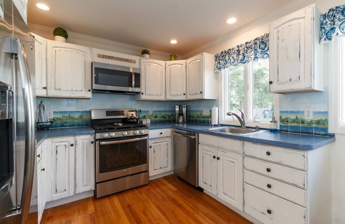 Popponesset House | Waterfront Gem: Hot Tub, Fire Pit & Private Beach!n3 Bed, 1.5 Baths, Sleeps 6