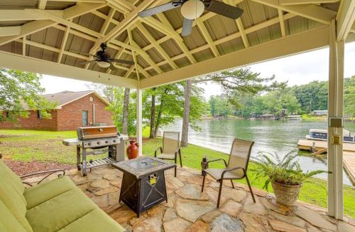 Eclectic House | Waterfront Gem on Lake Martin w/Kayaks & Dock!