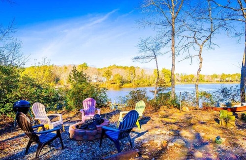 Lancaster House | Waterfront Getaway + Game Room, Kayaks, Firepit
