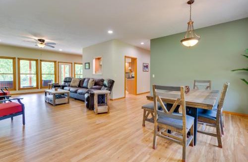 Gassville House | Waterfront Getaway w/Patio on the White River!