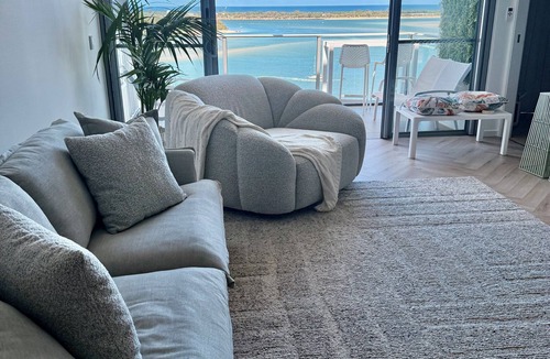 Labrador Apartment | Waterfront Gold Coast Luxury apartment on the Lagoon