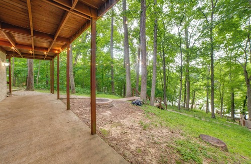 Cadiz Cottage | Waterfront Group Getaway Near Land Btwn the Lakes