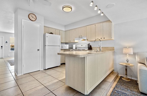 South New River Isles House | Waterfront Haven: Modern Luxury & Yacht Views in Citrus Isles