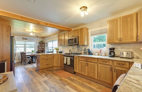 Fort Ann Cottage | Waterfront Haven W/custom Bi-level Lakefront Deck