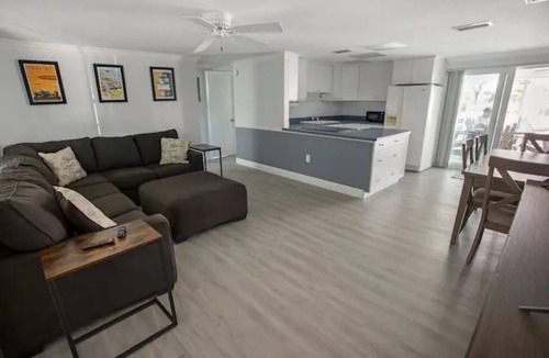 Sebring House | Waterfront Heated Pool Home 2br,2 Ba. 6 mi. from Sebring International Speedway