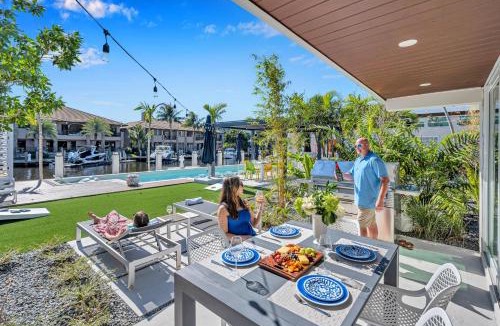 Coral Ridge Apartment | Waterfront Heated pool Lime Key One
