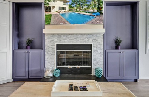 Wilton Manors House | Waterfront Heated Saltwater Pool & Kayaks