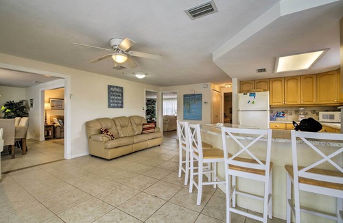 Spring Hill House | Waterfront Hernando Beach Home w/Dock + Kayaks