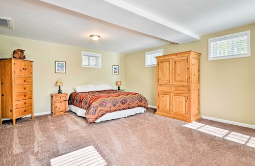 Southmont Cottage | Waterfront High Rock Lake Cottage w/ Private Dock!