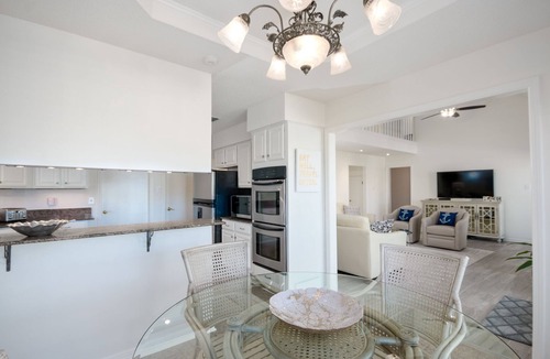 Slidell House | Waterfront Home 111 w/Boat Dock Near New Orleans French Quarter 4BR/3 Bath