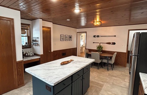 Shawano House | Waterfront home - 35 mins from Lambeau Field