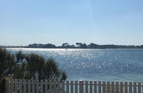 Roscoff House | WATERFRONT HOME