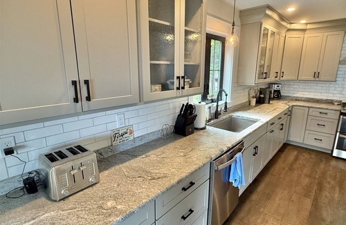 Sebago House | Waterfront home has 3-bedroom 3 bath