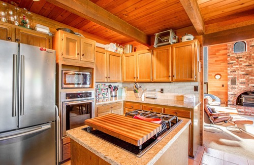 Langley Cabin | Waterfront home on Saratoga Passage with amazing view, sauna, & deck - 1 dog OK