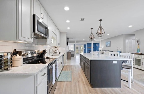 Cocoa Isles House | Waterfront home w/pool & private dock