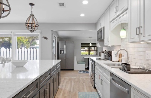 Cocoa Isles House | Waterfront home w/pool & private dock