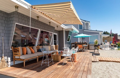 Freeland House | Waterfront Home Whidbey Island