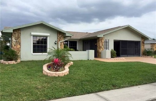 Regency Park House | Waterfront Home With Pool
