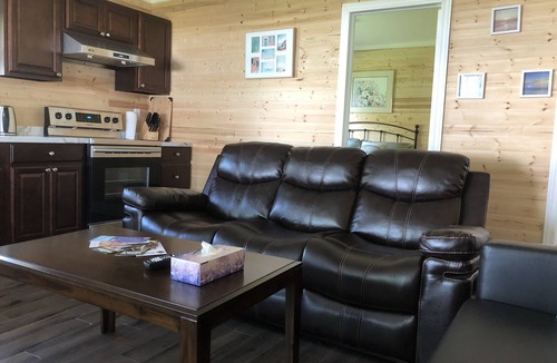 Stanhope House | Waterfront honeymoon holiday home