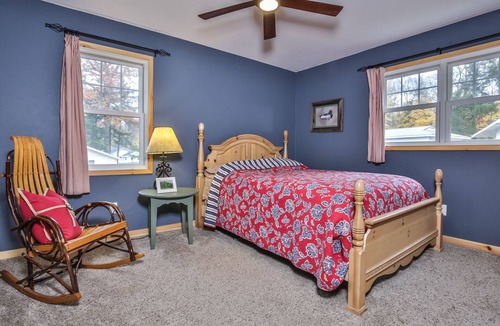 Three Lakes House | Waterfront house on 7 Mile Lake -- Gorgeous Views, Summer, Spring & Fall Fun
