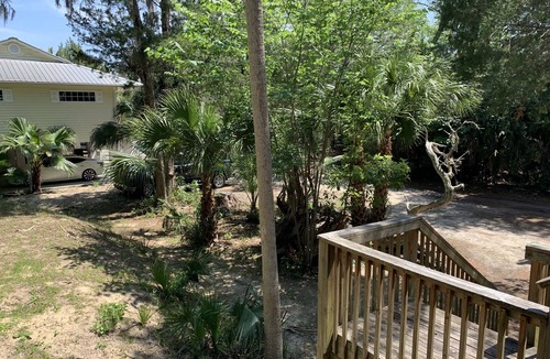 Steinhatchee House | Waterfront House with floating Boathouse, can sleep 7: 5 Adults and 2 Kids