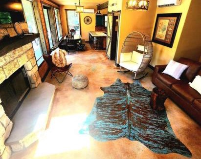 Waller House | Waterfront Houston Hide out In A Magical Forest