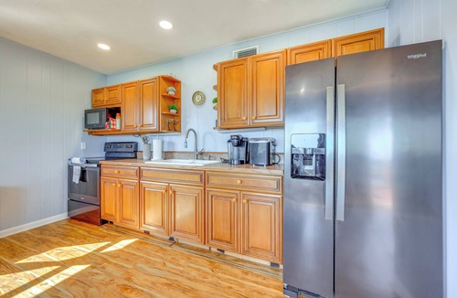 Arlington House | Waterfront Jacksonville Gem w/Dock + Game Room!
