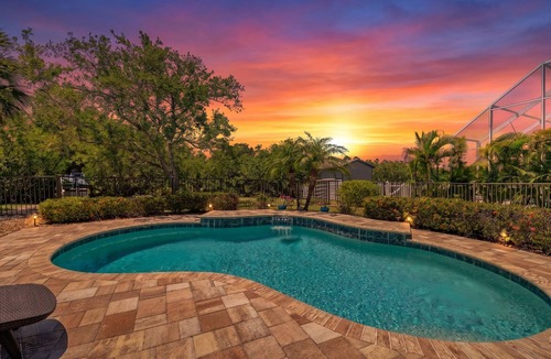 Ellenton House | Waterfront key west style Coastal retreat/Near Beaches & Ellenton Outlets