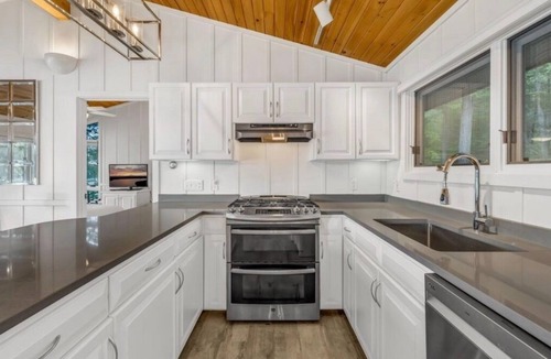 Ellsworth House | Waterfront, lake estate, reunions, 8 bedrooms, Acadia Nat'l Park, Bar Harbor