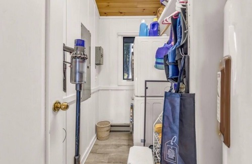 Ellsworth House | Waterfront, lake estate, reunions, 8 bedrooms, Acadia Nat'l Park, Bar Harbor