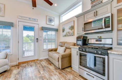 Sherrills Ford House | Waterfront Lake Norman Cabin w/Screened Porch!