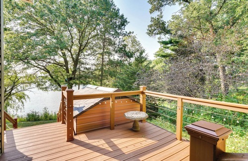 Lake Wissota House | Waterfront Lake Wissota Retreat: Dock & Deck!