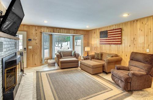 Walker House | Waterfront Leech Lake Cabin w/Boat Dock + Lift