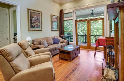Fluker House | Waterfront Loranger Cottage: Hot Tub, Deck & Grill