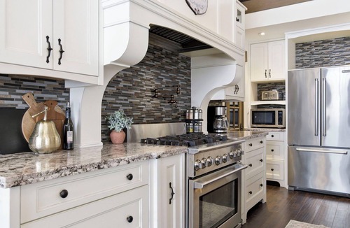 Brock Ski Chalet | Waterfront Luxury French Chateau | Lake Simcoe | Ping Pong | Games | Fireplace