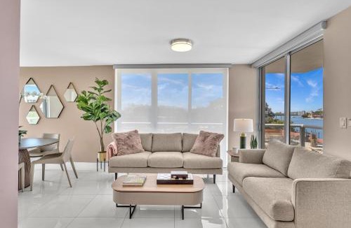 Bay Harbor Islands Apartment | Waterfront Luxury Kosher Condo with Rooftop Pool, Bay Harbor Islands