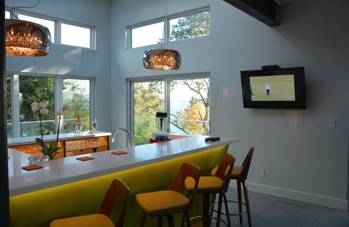 Gibsons House | Waterfront Mid Century Modern, Brand New 4300 sq. ft. Getaway. Perfect Location