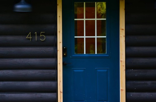 Shandaken Cottage | Waterfront Modern Cabin - BLAK House