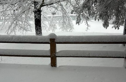 White Haven House | Waterfront Mountain Fun-Jack Frost Walk On Whole House