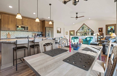 Sturgeon Bay House | Waterfront! New Construction The Resting Place