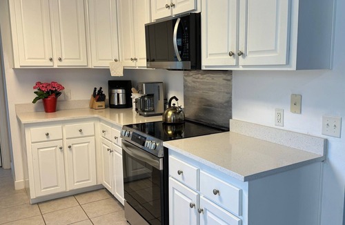 Florida Panhandle House | Waterfront Newly Renovated and Decorated 3brs home.